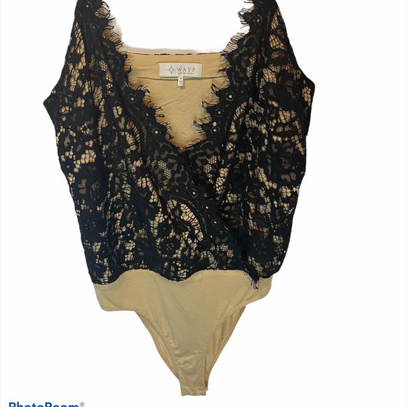 Wayf Tops - Wayf lace bodysuit